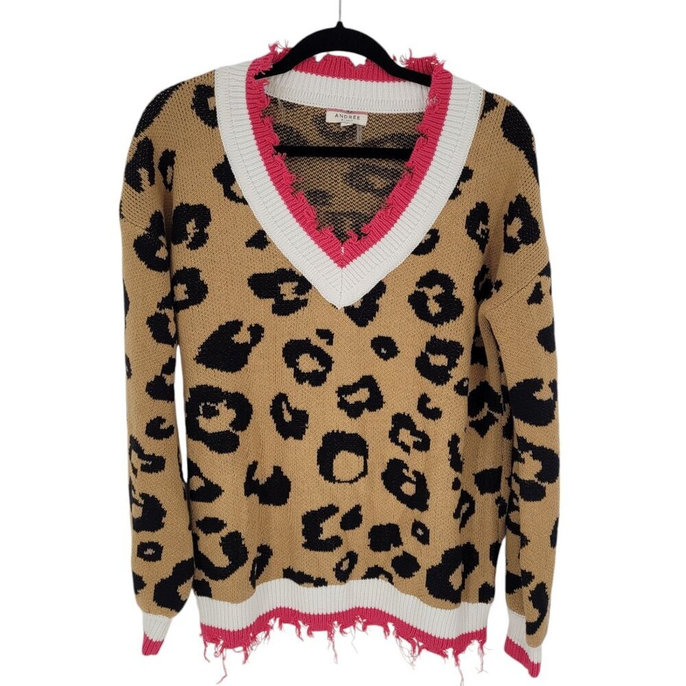 Andree by unit womens medium oversized v neck frayed trim leopard print sweater
